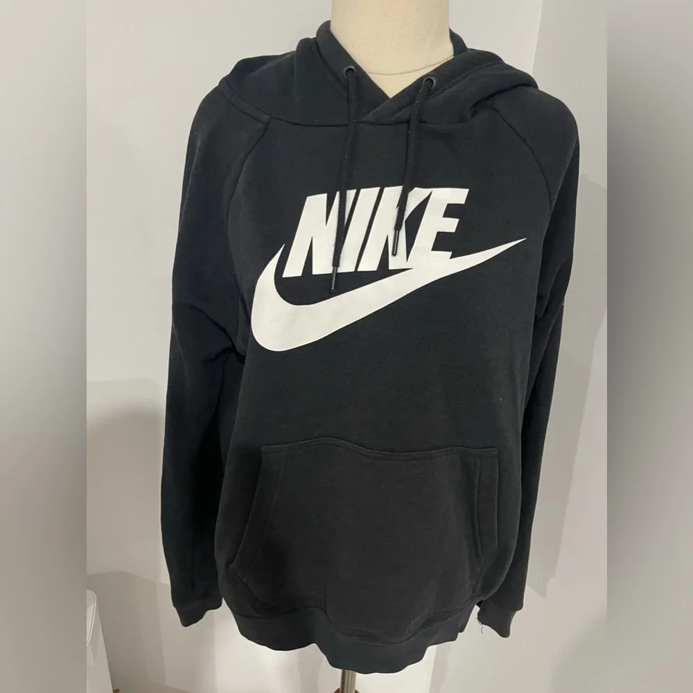 COPY - Nike sweater size s Preowned - Picture 1 of 5